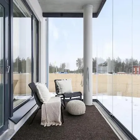 Ladycrane Apartment, Sauna And Parking