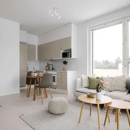 Ladycrane Apartment, Sauna And Parking * Kirkkonummi