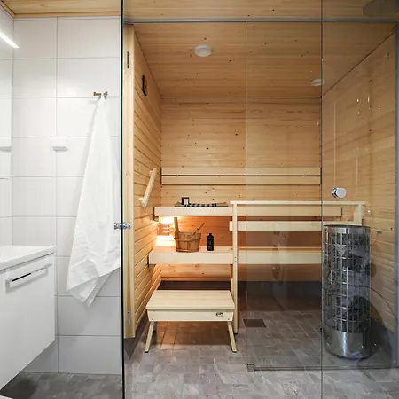 Ladycrane Apartment, Sauna And Parking Apartamento Kirkkonummi