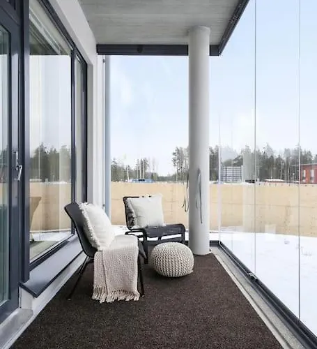 Ladycrane Apartment, Sauna And Parking